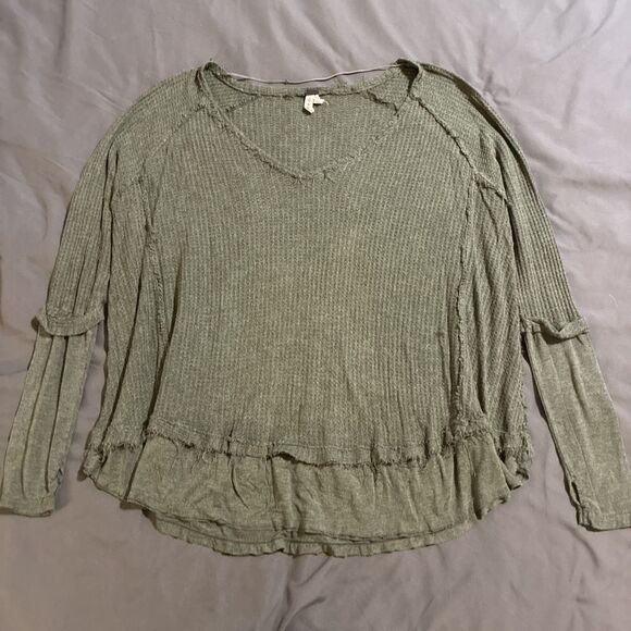We The Free Tops - We The Free Long Sleeve Boho Waffle Knit Flowy Top Women's Large Green